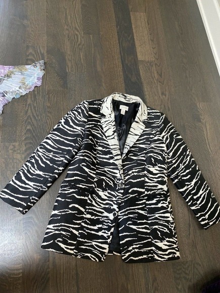 CHICO"S Black and White Bi-color Animal Print Jacket Blazer~1‎ Small - Picture 2 of 6